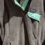 Patagonia Fuzzy Sweatshirt Photo 0