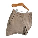 Womens size 6 NY & Company beige Manhattan Chino tan shorts butt pockets​ Photo 4