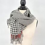 Women's Black White Red Checkered Large Knit Wrap Scarf Shawl Fringe Photo 5