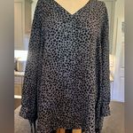 Fortune + Ivy Chic Black and Gray Patterned Blouse Photo 2