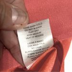 ONE A CORAL MIXED
MATERIAL KEYHOLE TOP LONG SLEEVE TUNIC SIZE MEDIUM Pink Photo 6