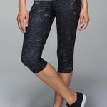 Lululemon Top Speed Crop Leggings Size 8 Star-Crushed Coal Black Geo Print Photo 0