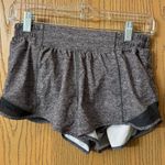 Lululemon Hotty Hot Short 2.5” Photo 0