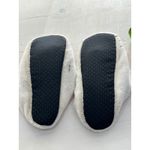 Sanrio Hello Kitty Slippers White Plush Red Bow  Women's‎ size 8 Photo 4