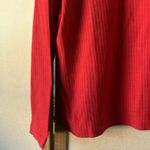 Classic Elements FINAL MARKDOWN  red ribbed top xl Photo 7