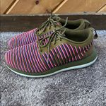 Nike  Roshe Two Flyknit "Olive Flak" sneakers with pink blast stripes Photo 5