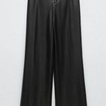 ZARA FULL LENGTH FAUX LEATHER BLACK PANTS High-waisted pants with belt loops. Photo 7