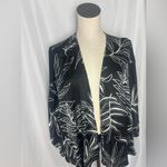 Vada Winter Maverick Black and White Leaf Print Kimono Large Photo 1