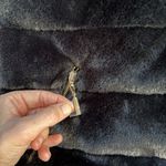 NWOT J McLaughlin Faux Fur Vest With Gold Hardware ~ Size Medium 💛🍄 Black Photo 5