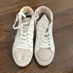 Soda White/Beige shoes (size 6.5) Photo 2