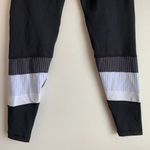 Lilybod  Black, Gray, & White Jade Super Burst Legging Photo 10