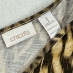 Chico's ‎ Women's Top Size 1 Medium Brown Tan Diamond Geometric Print 3/4 Sleeve Photo 3