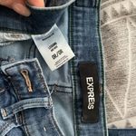 EXPRESS Jeans Photo 3