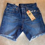 Levi Mid Thigh Jean Shorts Women’s Size 27 Photo 0