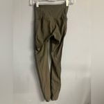 Lululemon  Olive Green Women's ribbed side detail pocket leggings size 2 Photo 4