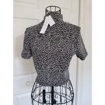 Topshop  Crop Top, Women's Black White Zebra Print Full Zip Short Sleeve Size 8 Photo 1