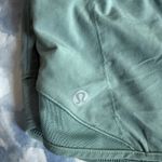 Lululemon Green  Shorts Hotty Hot 2.5"  Photo 2