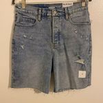 Old Navy Extra High-Waisted Sky-Hi Straight Button-Fly Cut-Off Jean Short size 8 Photo 0