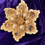Vintage Gold Costume Rhinestone Brooch Photo 3
