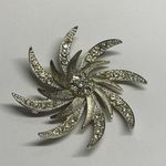 Vintage Signed Costume Brooch Pin Gold Tone / Rhinestone Sarah Coventry Photo 8