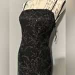 Endless Rose New with tags SEQUINS EMBROIDERED COCKTAIL DRESS
Elegant by  Photo 5