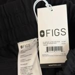 FIGS  Ultra High Rise Shelby Wide Leg Scrub Pants in Black, Size XXS Petite Photo 11