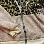 Amazon Leopard print hoodie  Photo 2
