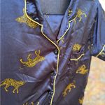 Men's Black and Gold Leopard Print Shirt Size M Photo 2