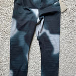 Nike NWT Yoga Dri-Fit 7/8 High Rise Gradient Dye Leggings Photo 0