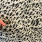 Line and Dot Faux Fur Animal Print Sleeveless Top - size Medium Photo 3