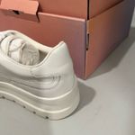 Lisa Vickeys Women's White Platform Sneakers Size 8 Photo 3