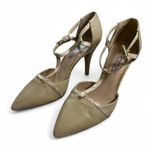 Tan and brown 2in high heel shoes with a cute design #highheels #pointytoe Size 7.5 Photo 3