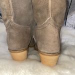 New Bohemian Tan Leather Suede 2” Heel Slip On Women’s Boots size 7 Tan Photo 10