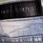 Rock and royal distressed jean shorts Blue Size M Photo 5