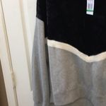 FINAL MARKDOWN NWT ladies freshman sweatshirt large Gray Photo 1