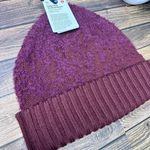 Lululemon Ombre Knit Textured Beanie NWT O/S (Red Merlot) Photo 1