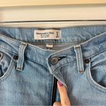 Abercrombie & Fitch  The 90s Straight Ultra High Rise Curve Love Jeans 27 / 4 Photo 4