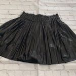ZARA   BLK  leatherette pleated mini skirt preowned Photo 2