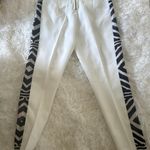 Line and Dot pants Photo 2