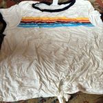 Atticute Off White Cropped T-shirt With Chest Stripes Photo 0