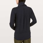 Lululemon 8 Women’s High Lines Pullover in Black Photo 1