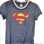 DC Comics 🛍5/$25 Junior’s size L lightweight Superman T-shirt Photo 0
