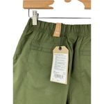 prAna Women's  *NWT* Cargo Green Shorts - Size 2 Photo 4
