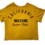 Vibe N' Yellow Short Sleeve California Dreamin' 1997 Baby Crop Tee Yellow Photo 2