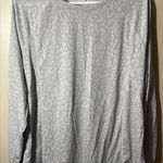 Tek Gear  leopard print top xl thumb holes quick dry long sleeve top gray Photo 0