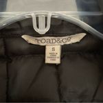 Toad & Co Puff Vest Black Photo 1