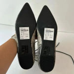 Topshop  Size‎ 6.5 Gray Snakeskin Lace Up Flats Pointy Toe Photo 8
