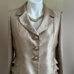 Kasper gold 3 Button Skirt Suit Set.Ruffle Layers On Jacket Zip in Back Sz 8P Tan Photo 3