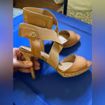Liz Claiborne  cork heels size 7.5‎ Photo 3