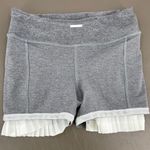 Lululemon Pleat to Street II White Gray Running Tennis Skirt Twirly Cute Size 4 Photo 8